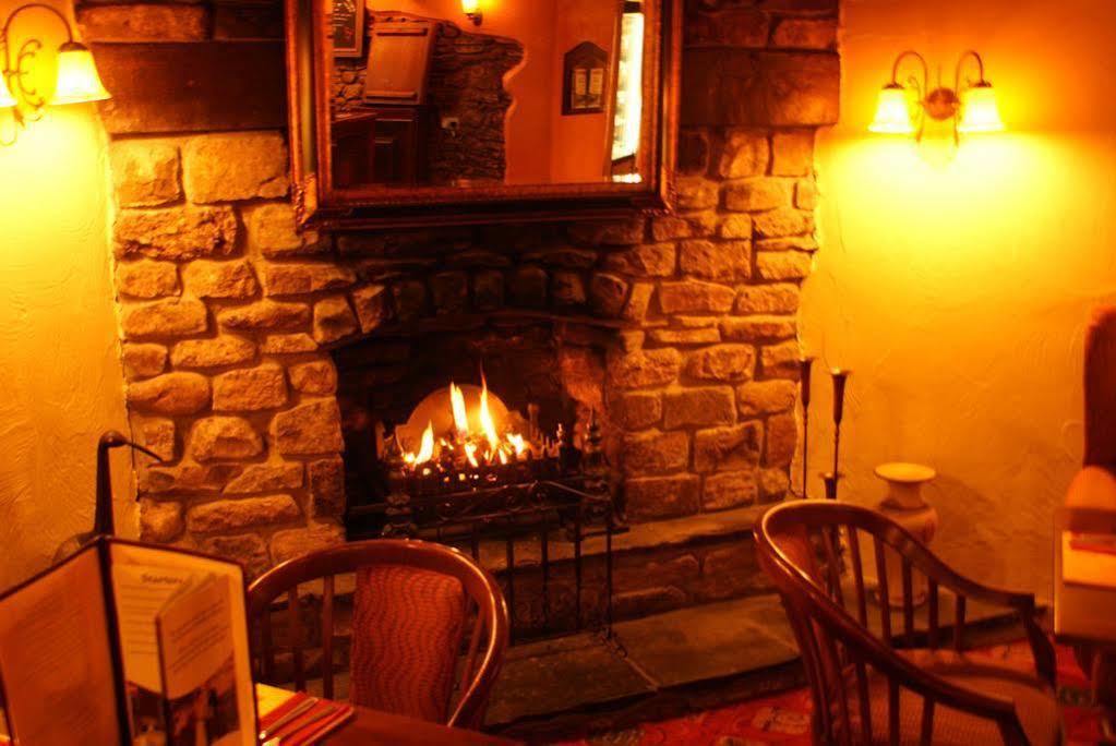 The Old Barn Inn Newport  Eksteriør bilde